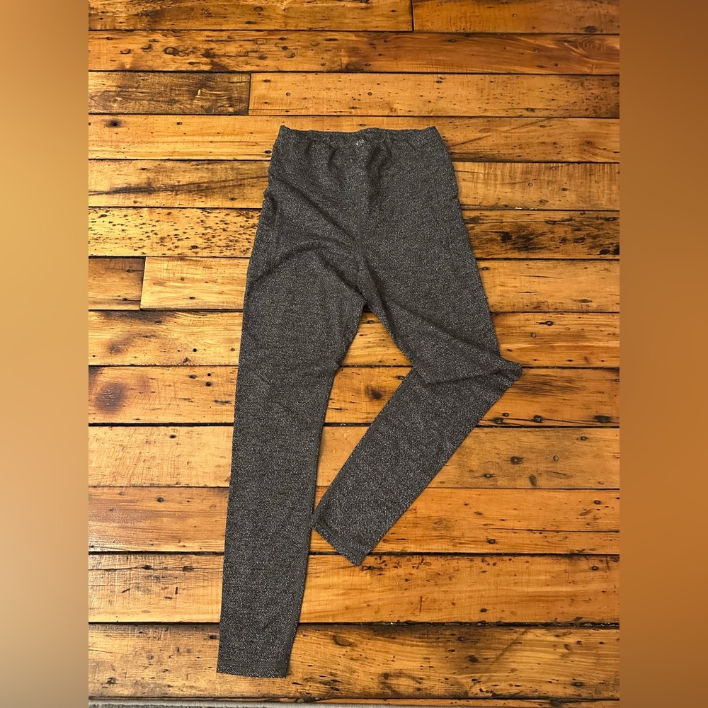 Carve Designs Black and White Tweed Leggings with side pockets